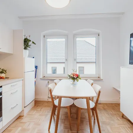 Wohlfuehloase In Kirchditmold - Ruhig Wohnen Mit Netflix, Top-Anbindung Und Zwei Schlafzimmern - Perfekt Fuer Familien, Paare Und Entspannte Staedtetrips * كاسيل