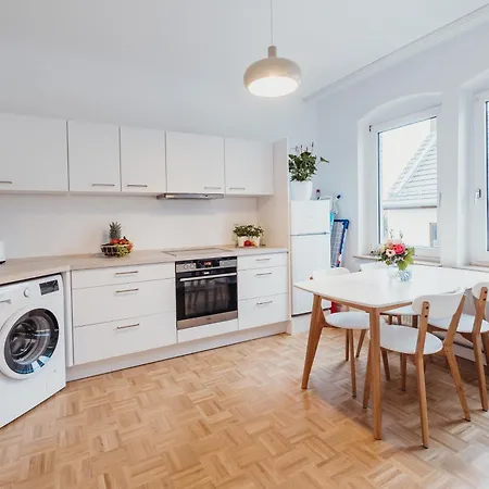 Wohlfühloase Kirchditmold: Netflix & Access Apartment