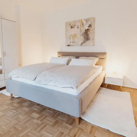 Wohlfuehloase In Kirchditmold - Ruhig Wohnen Mit Netflix, Top-anbindung Und Zwei Schlafzimmern - Perfekt Fuer Familien, Paare Und Entspannte Staedtetrips * Kassel